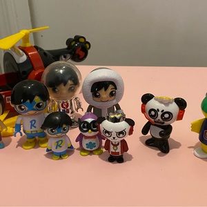 Ryan’s World Helicopter and Lot